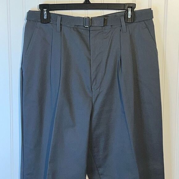 Vintage Chic Belted Pleated Front Pants Size 16 Gray Pockets Straight Leg Office - Picture 2 of 7